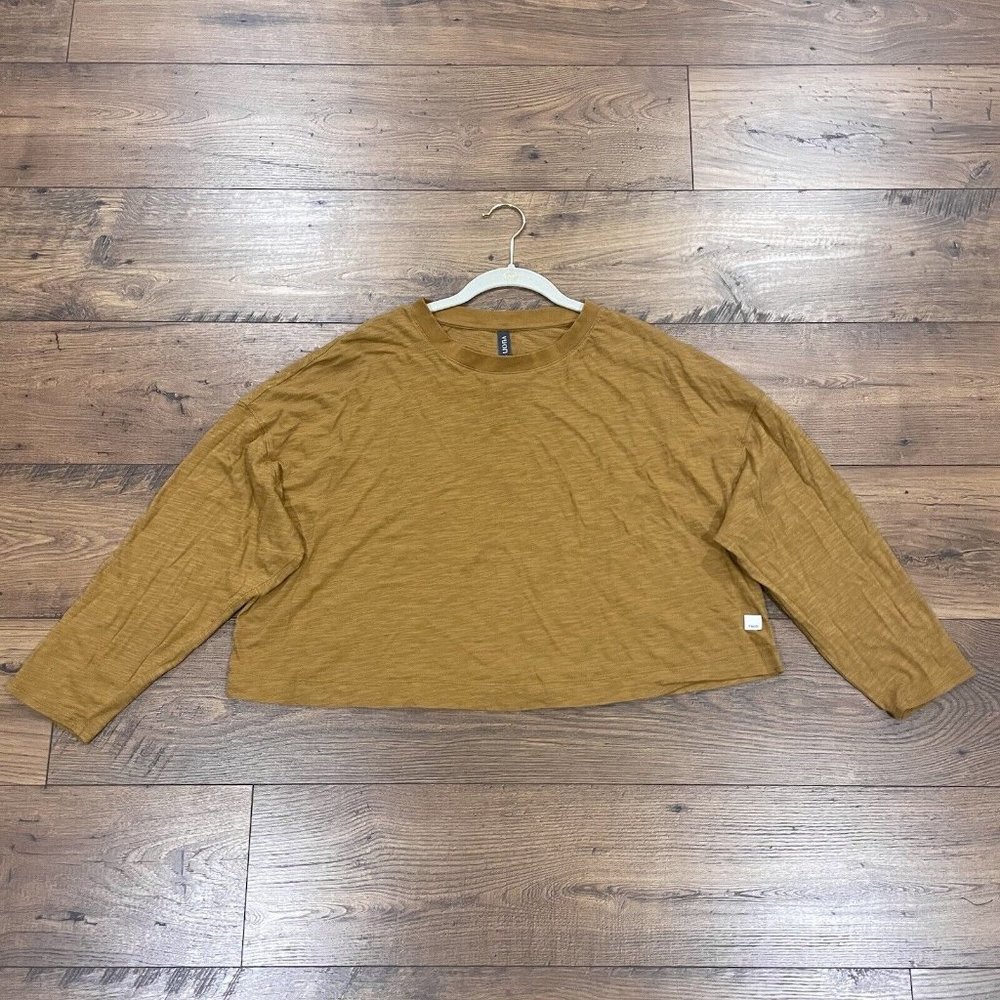 Vuori Sundown Tee Womens Large Top Shirt Dark Golden Brown Cropped Long Sleeve